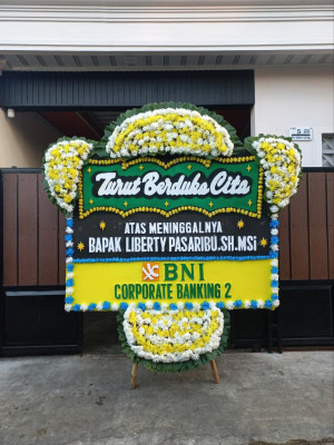 Papan Bunga Duka di Cipanengah