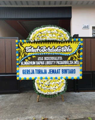 Papan Bunga Duka di Cipanengah