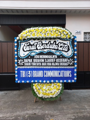 Papan Bunga Duka di Cipanengah